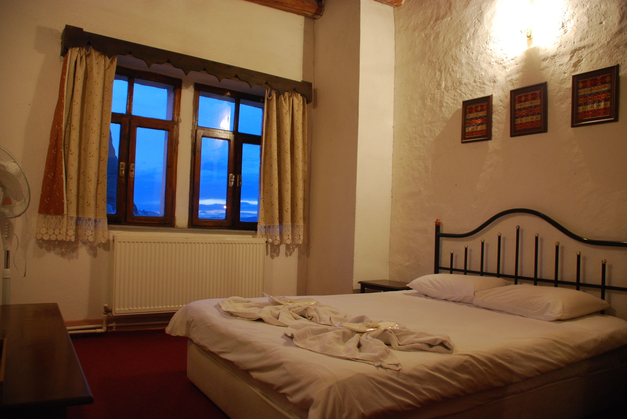 Yasin'S Place Backpackers Cave Hostel Göreme Kültér fotó